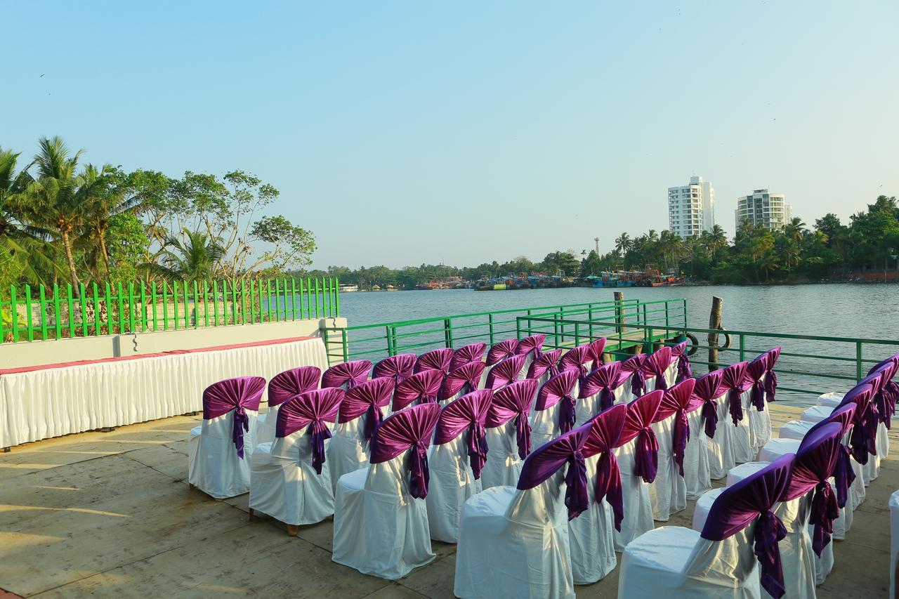 Global Backwater Resort Kollam Eksteriør billede