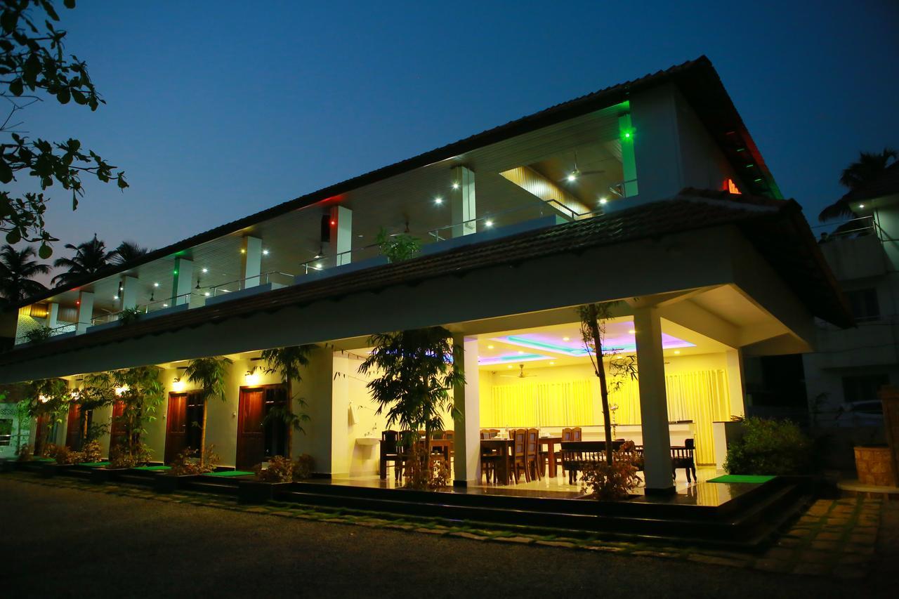Global Backwater Resort Kollam Eksteriør billede